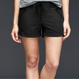 GAP GapFit Black Drawstring Cuffed Women's Hiking Shorts Size Small with Pockets